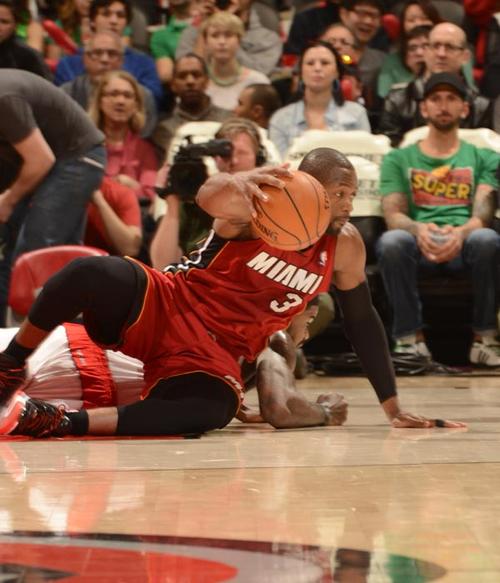 他对防守体 他对防守体